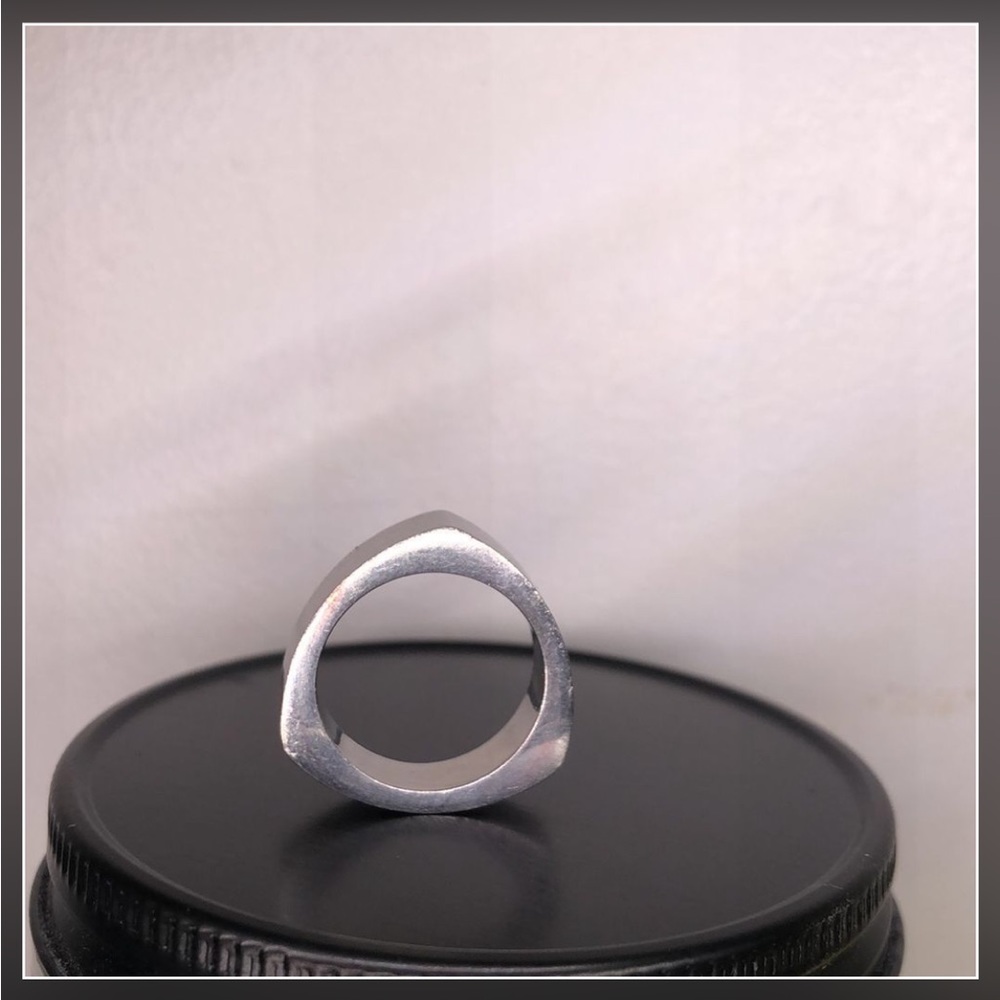 Size 6.5 (approximately) Silver Ring Titanium tri point - Picture 2 of 3